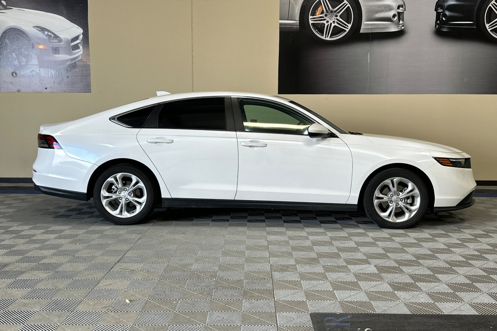 Used 2023 Honda Accord LX image 3