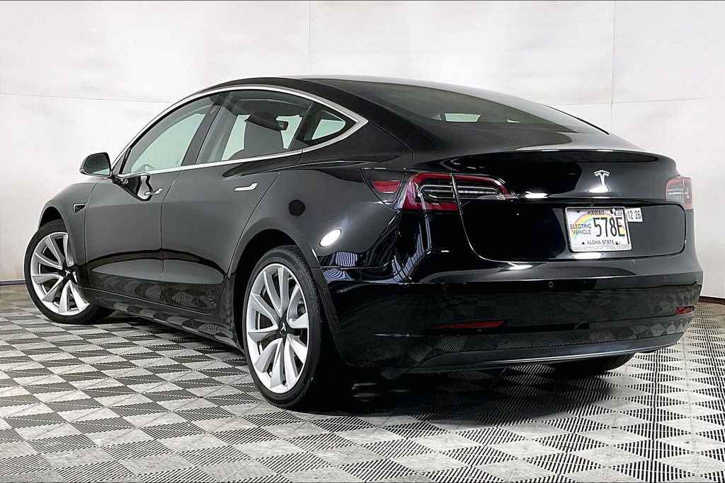 Used 2018 Tesla Model 3 Mid Range RWD image 13