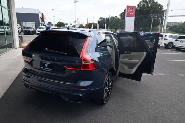 Used 2024 Volvo XC60 B5 Ultimate w/ Protection Package Premier AWD/4WD image 39
