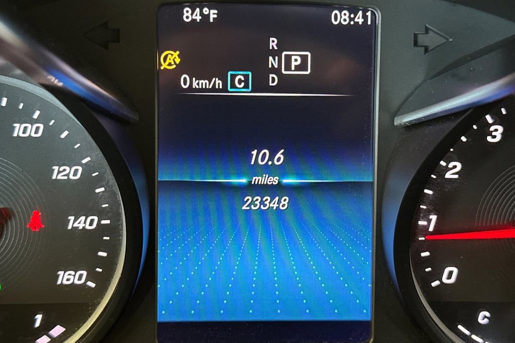 Certified 2022 Mercedes-Benz GLC 300 4MATIC w/ Premium Package Lite image 36