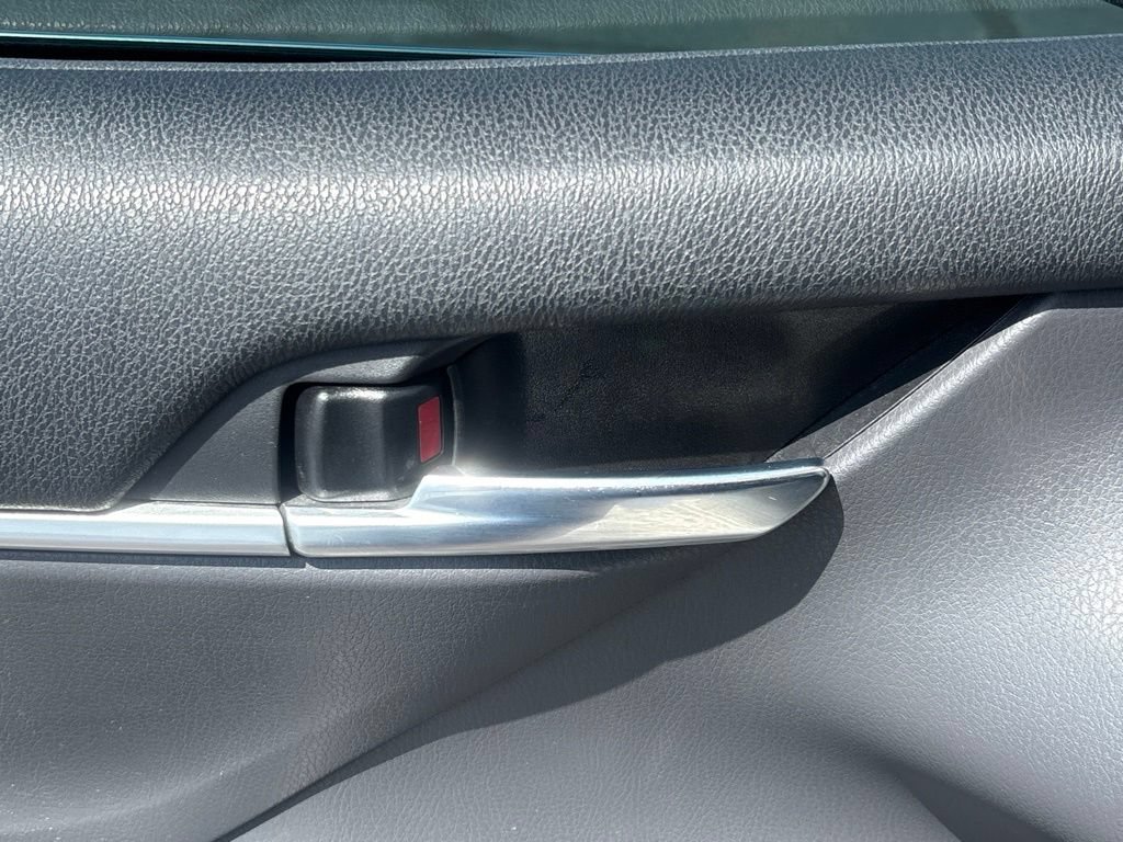Used 2023 Toyota Camry LE FWD image 8