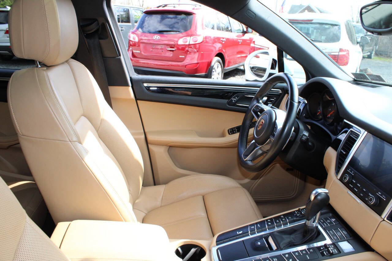 Used 2017 Porsche Macan image 11