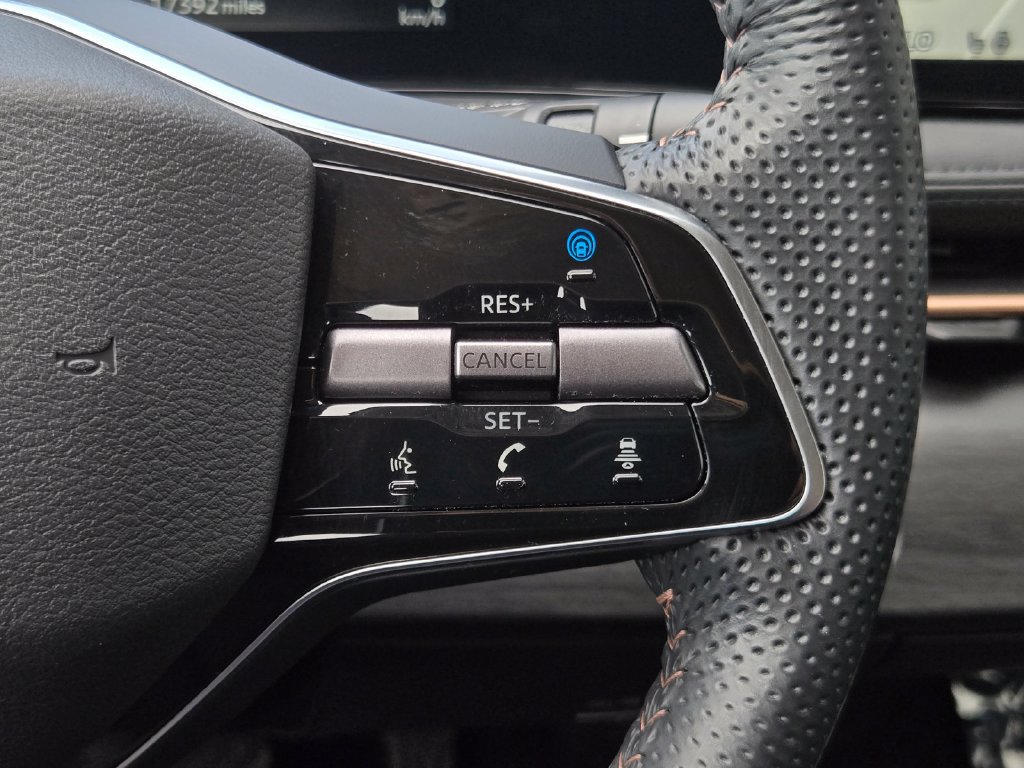 Used 2024 Nissan Ariya FWD image 26