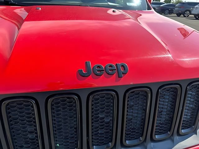 Used 2018 Jeep Renegade Altitude w/ Advanced Technology Group AWD/4WD image 10