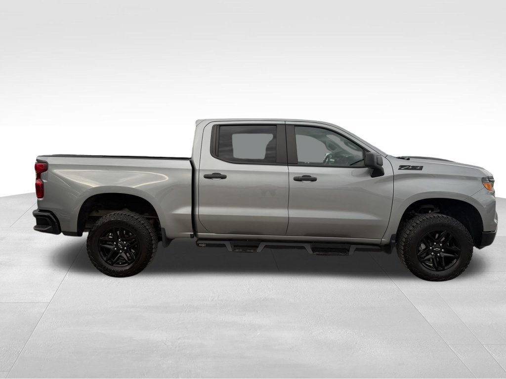Used 2024 Chevrolet Silverado 1500 Custom Trail Boss AWD/4WD image 4