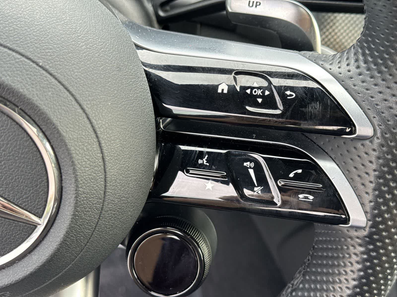 Used 2025 Mercedes-Benz GLC 43 AMG 4MATIC image 31