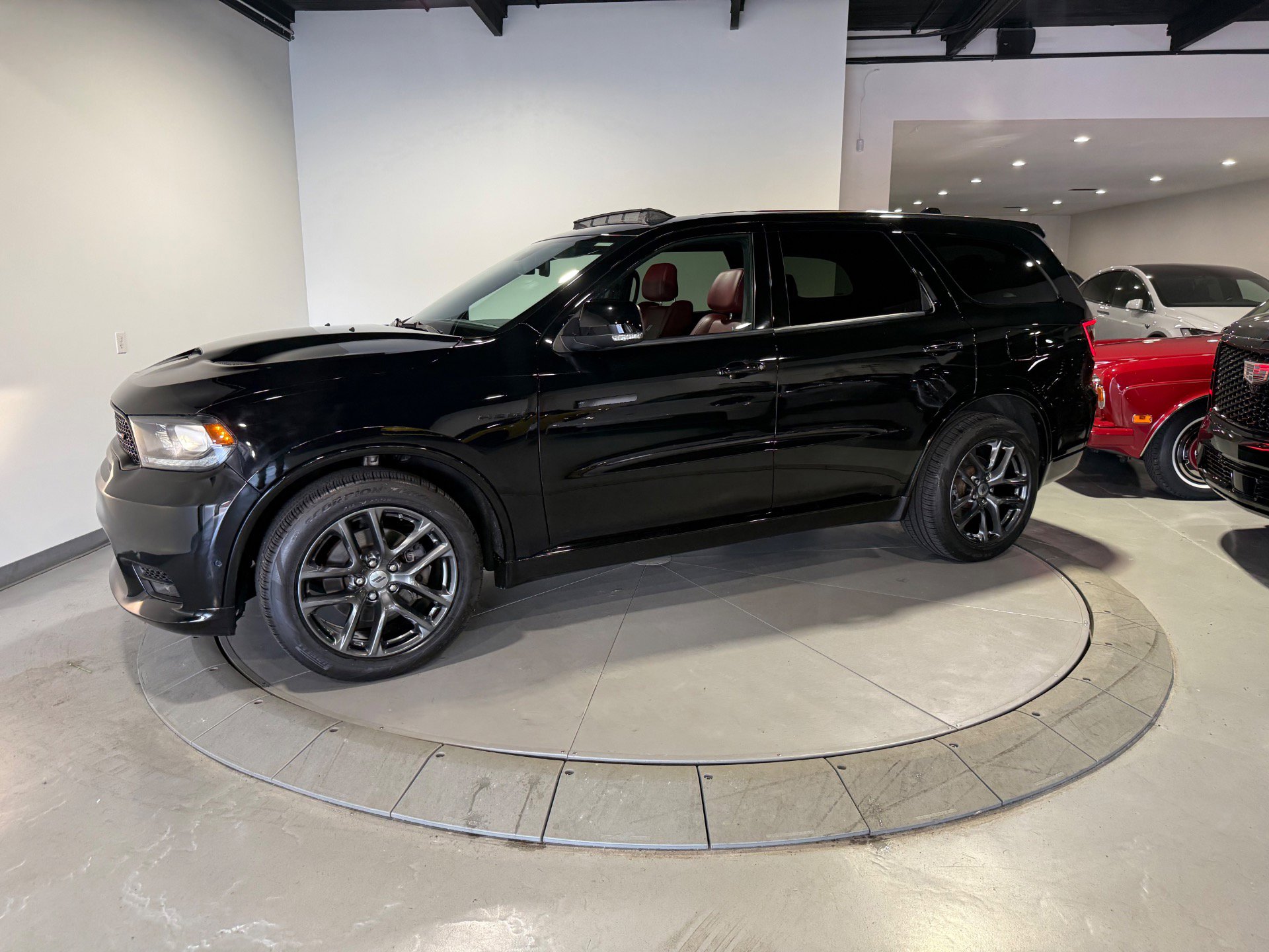 Used 2020 Dodge Durango R/T w/ Blacktop Package AWD/4WD image 10