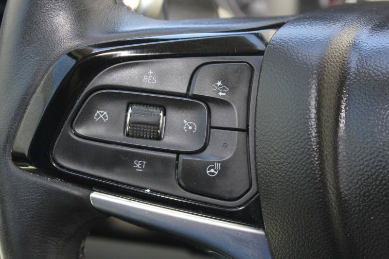 Used 2023 Buick Enclave Essence w/ Sound and Sites Package AWD/4WD image 32
