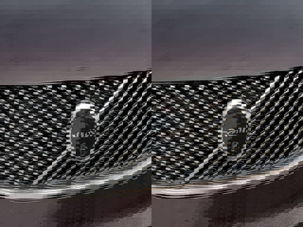 New 2026 Volvo XC90 B6 Plus w/ Protection Package Premier image 11