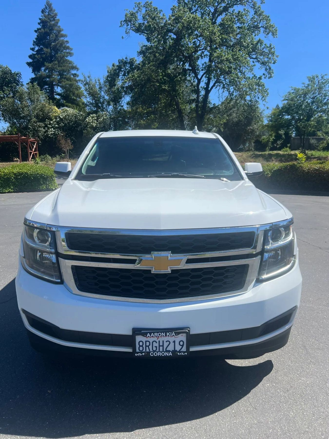 Used 2020 Chevrolet Suburban LS RWD image 2