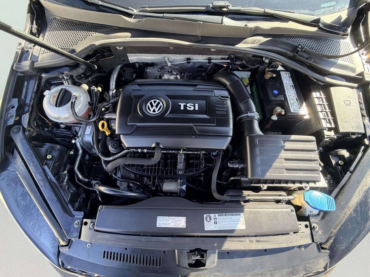 Used 2017 Volkswagen Golf Alltrack SE AWD/4WD image 10