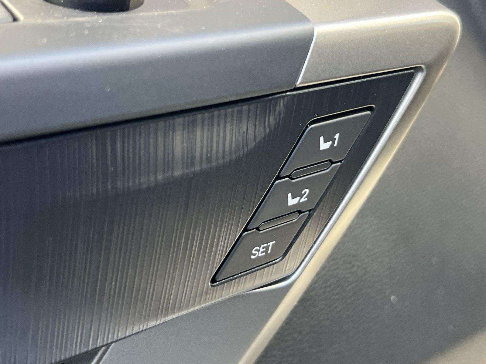 New 2026 Toyota Tundra Platinum AWD/4WD image 23