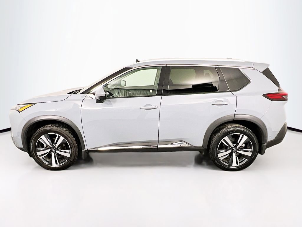Used 2023 Nissan Rogue SL w/ SL Premium Package image 4