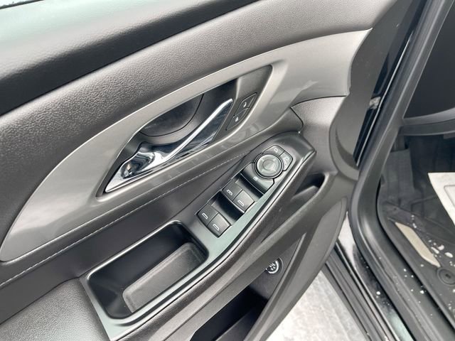 Certified 2023 Chevrolet Traverse LT w/ Rear Camera Mirror Package image 22