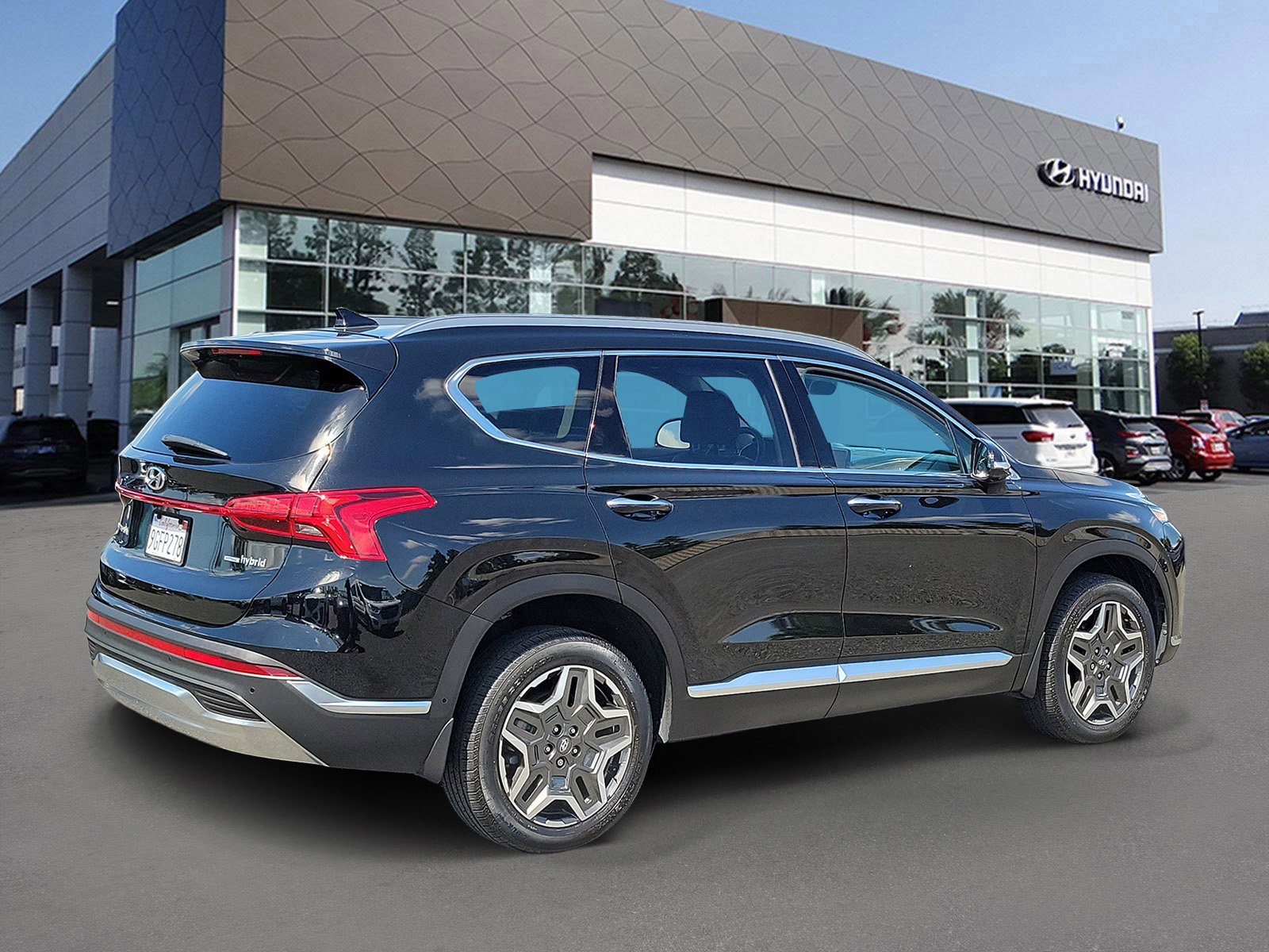 Certified 2023 Hyundai Santa Fe Limited AWD/4WD image 2