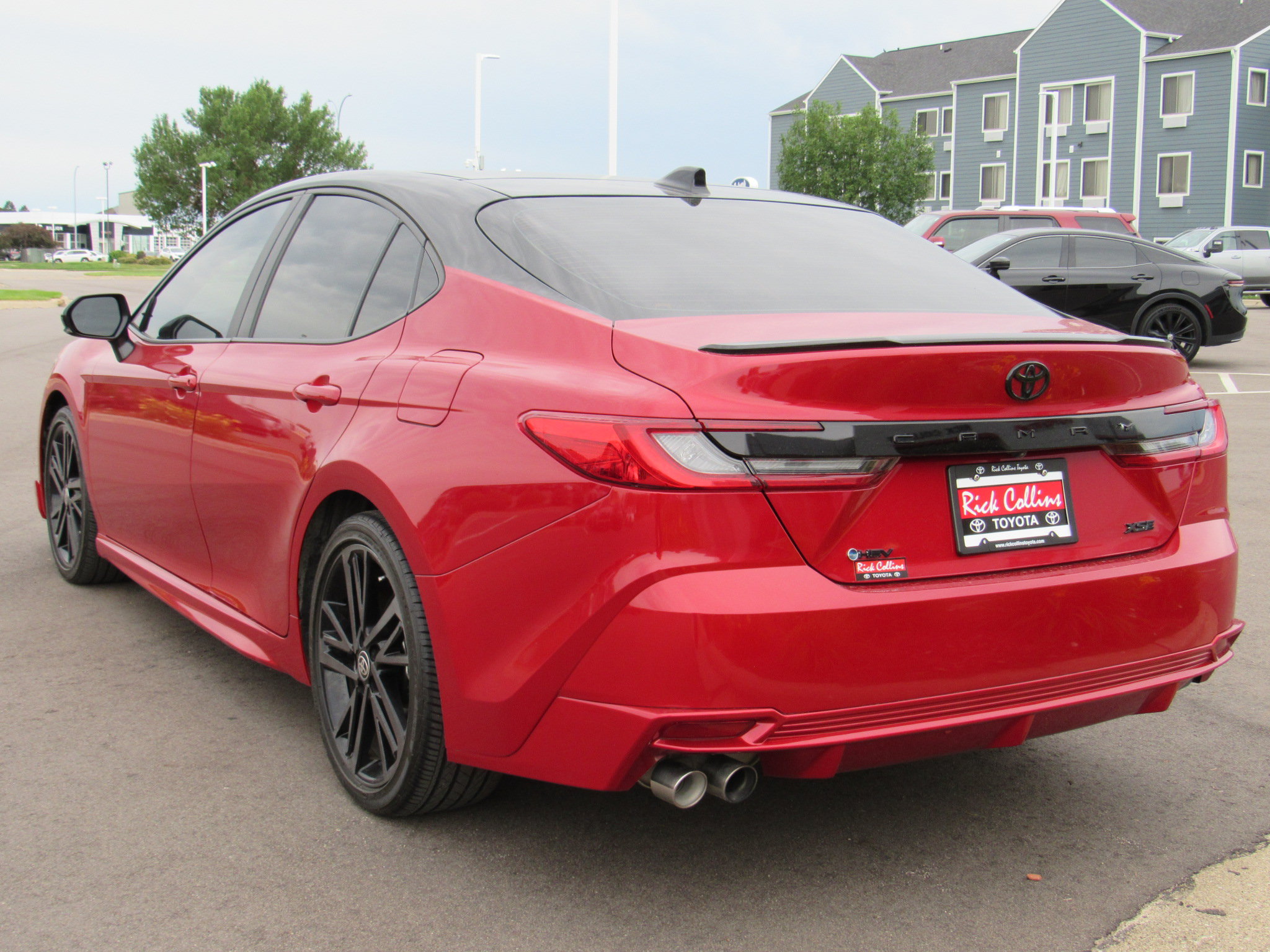 Used 2025 Toyota Camry XSE w/ Premium Package FWD image 8