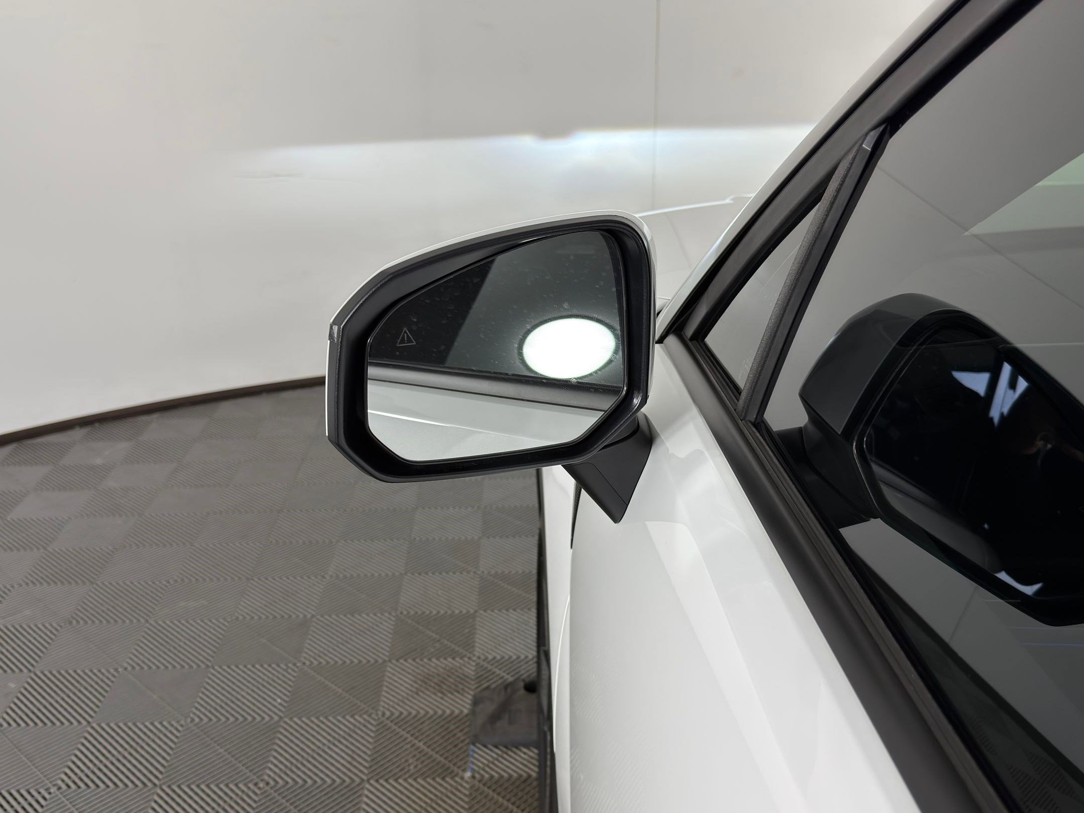 Used 2025 Hyundai Santa Fe Limited image 20