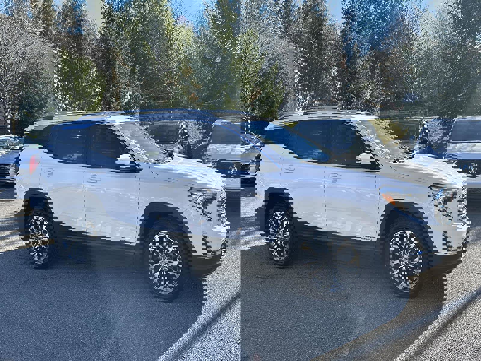 Used 2021 GMC Terrain SLT w/ Infotainment Package II image 6