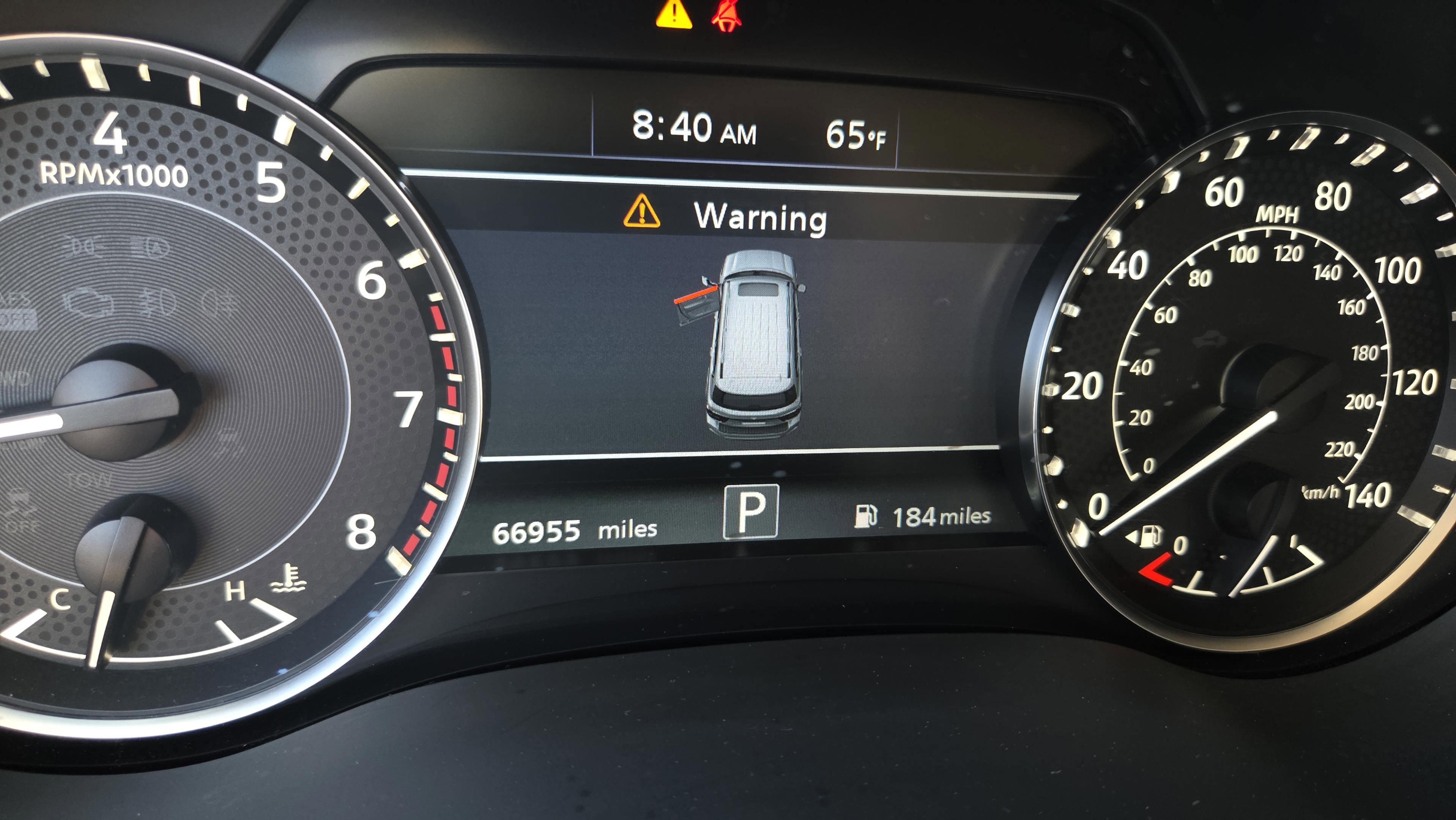 Used 2024 Nissan Armada SL w/ Captain's Chairs Package image 32