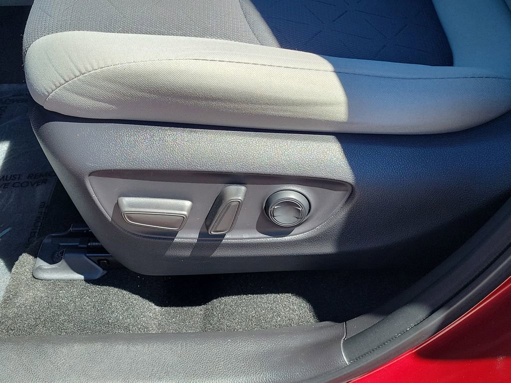 Certified 2019 Toyota RAV4 XLE w/ Convenience Package image 19