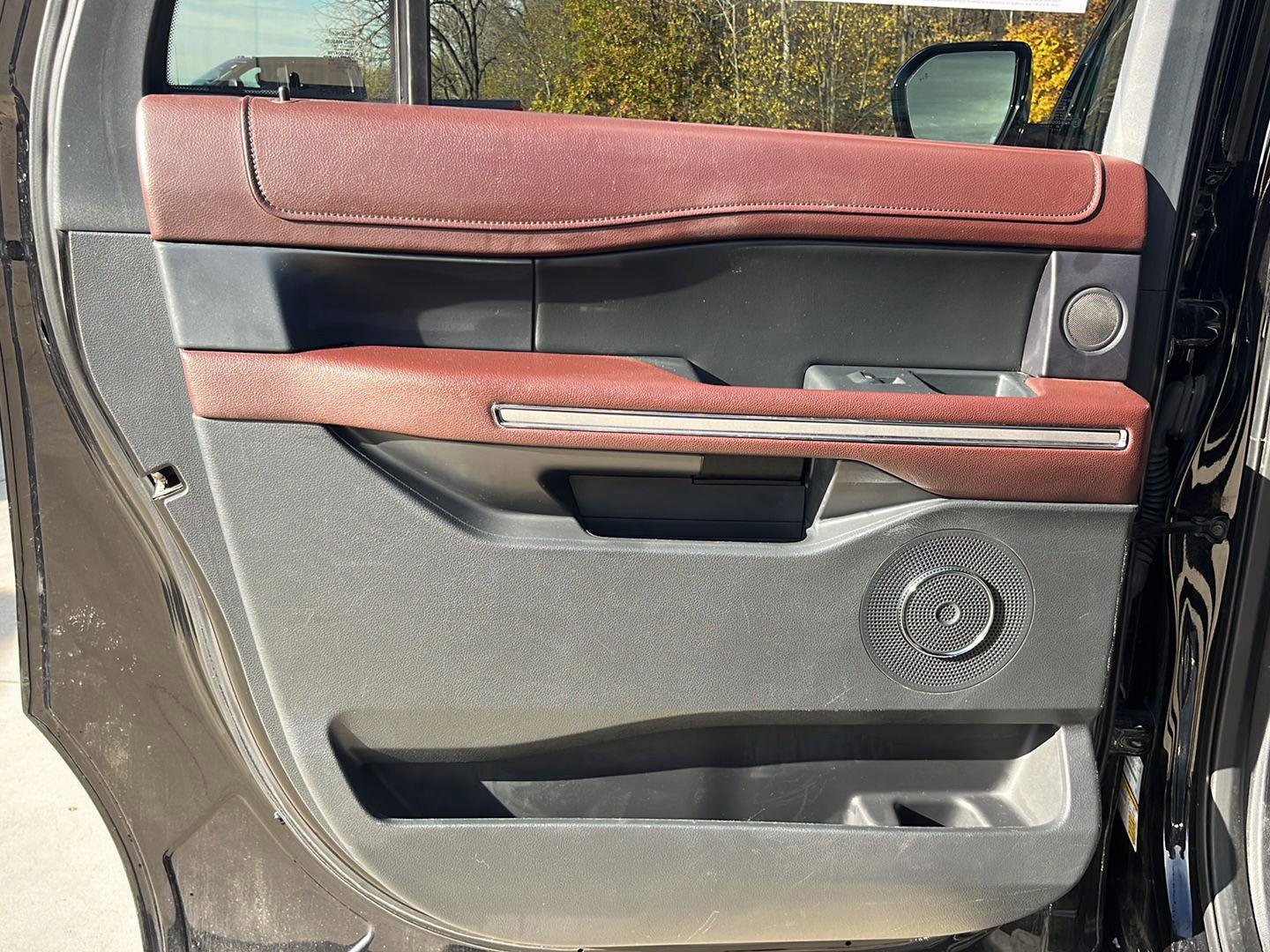 Used 2022 Ford Expedition Max Limited image 20