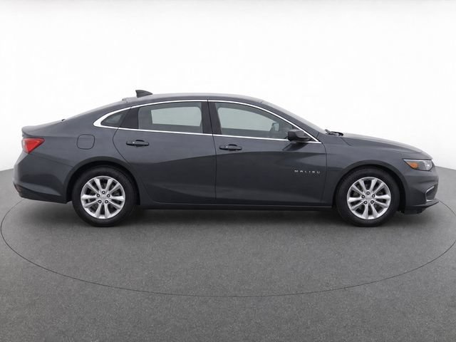 Used 2017 Chevrolet Malibu LT FWD image 8
