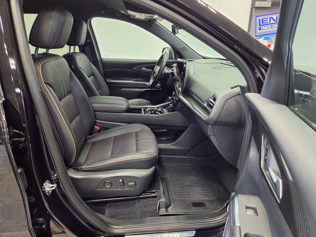 Used 2026 Chevrolet Traverse High Country w/ LPO, Floor Liner Package AWD/4WD image 20