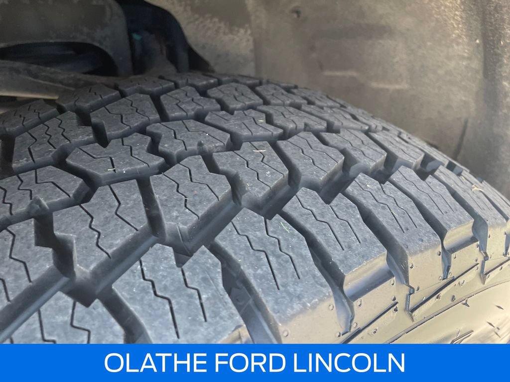 Certified 2022 Ford F150 Platinum w/ Equipment Group 701A High AWD/4WD image 30