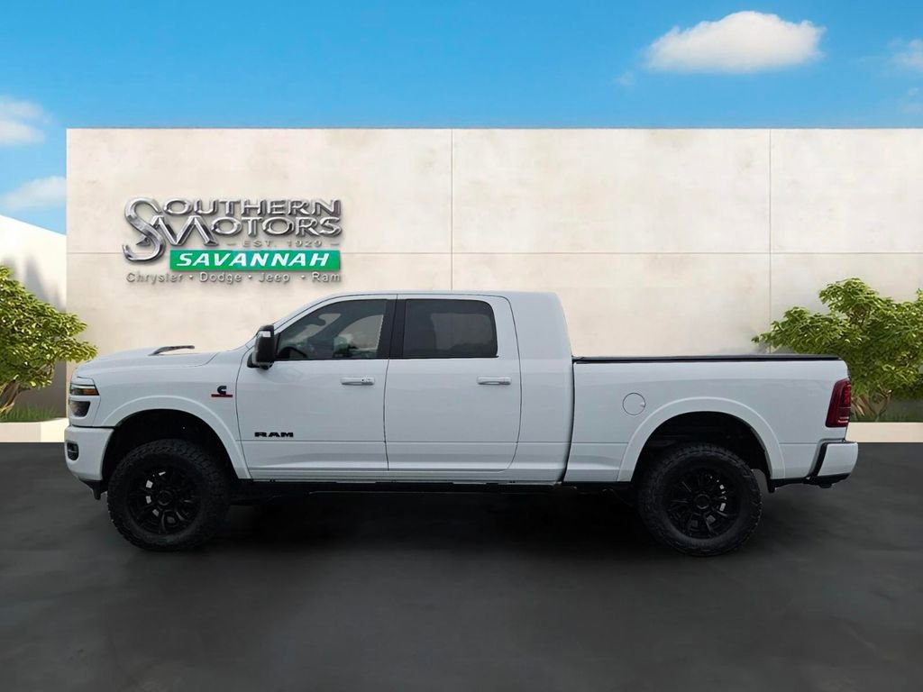 Used 2025 RAM 2500 Limited AWD/4WD image 2