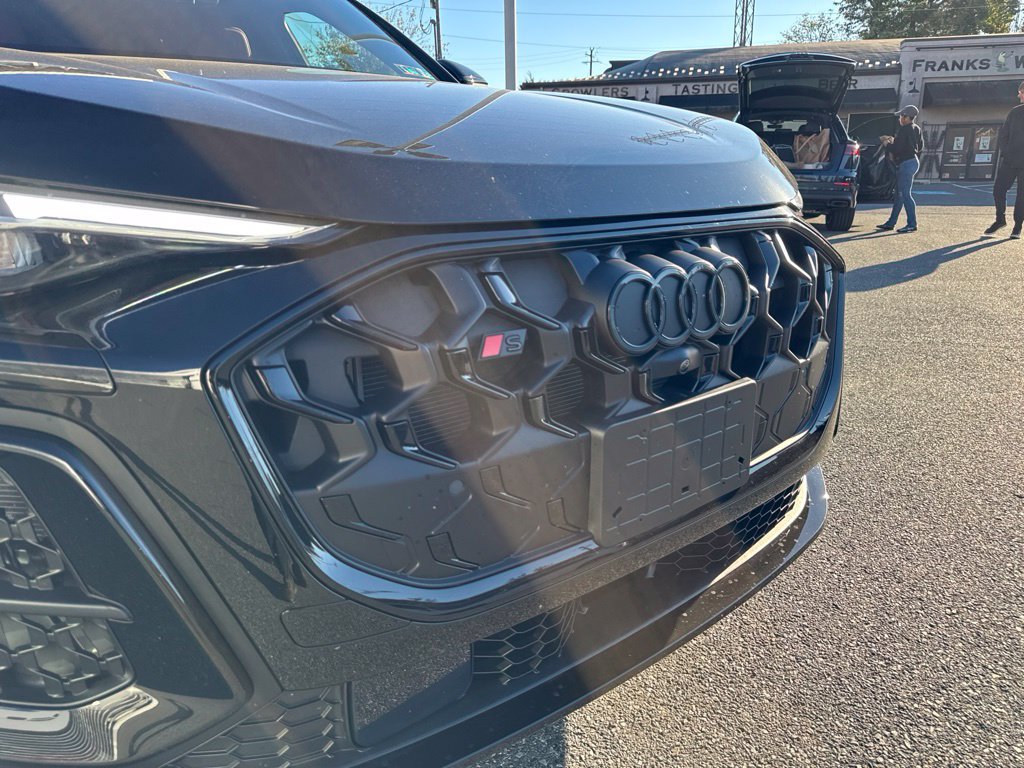 Used 2026 Audi SQ5 Prestige AWD/4WD image 5