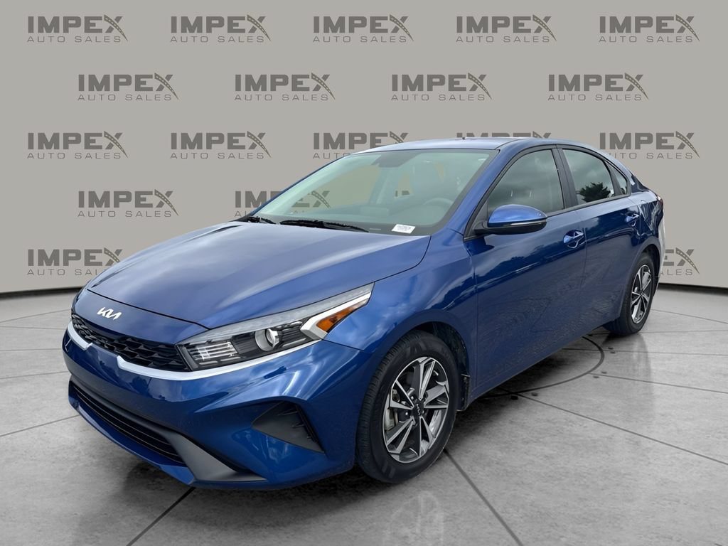 Used 2024 Kia Forte LXS w/ LXS Technology Package FWD image 1