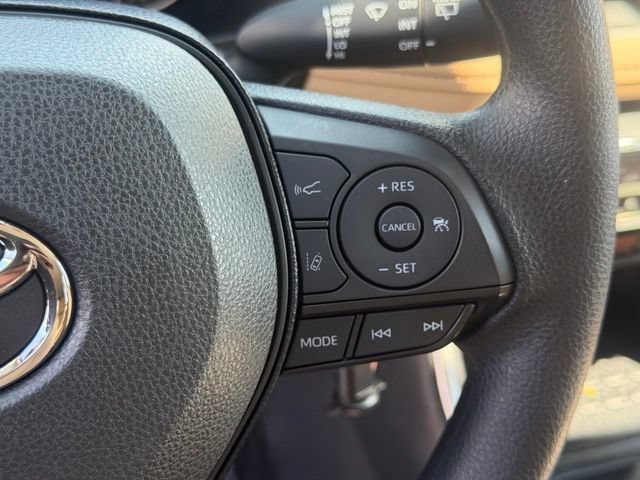 Used 2019 Toyota RAV4 LE w/ All Weather Liner Package AWD/4WD image 22