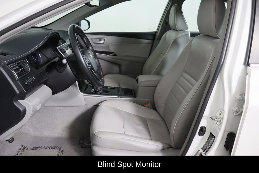 Used 2015 Toyota Camry XLE w/ Moonroof Package image 15