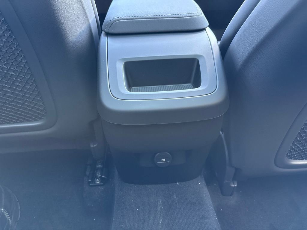 New 2026 Volvo XC60 B5 Core image 12