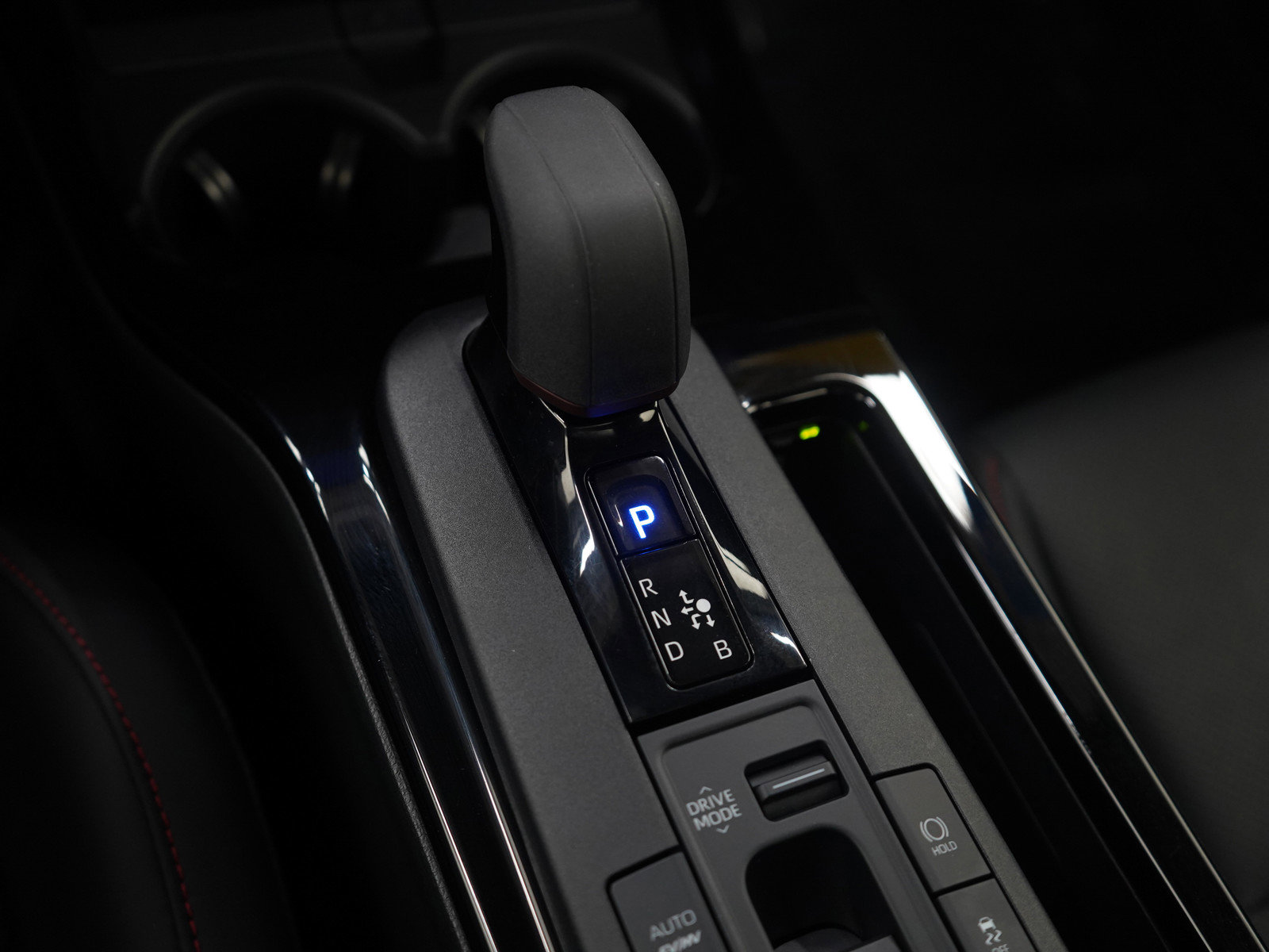 Used 2025 Toyota Prius Plug-In Hybrid image 22