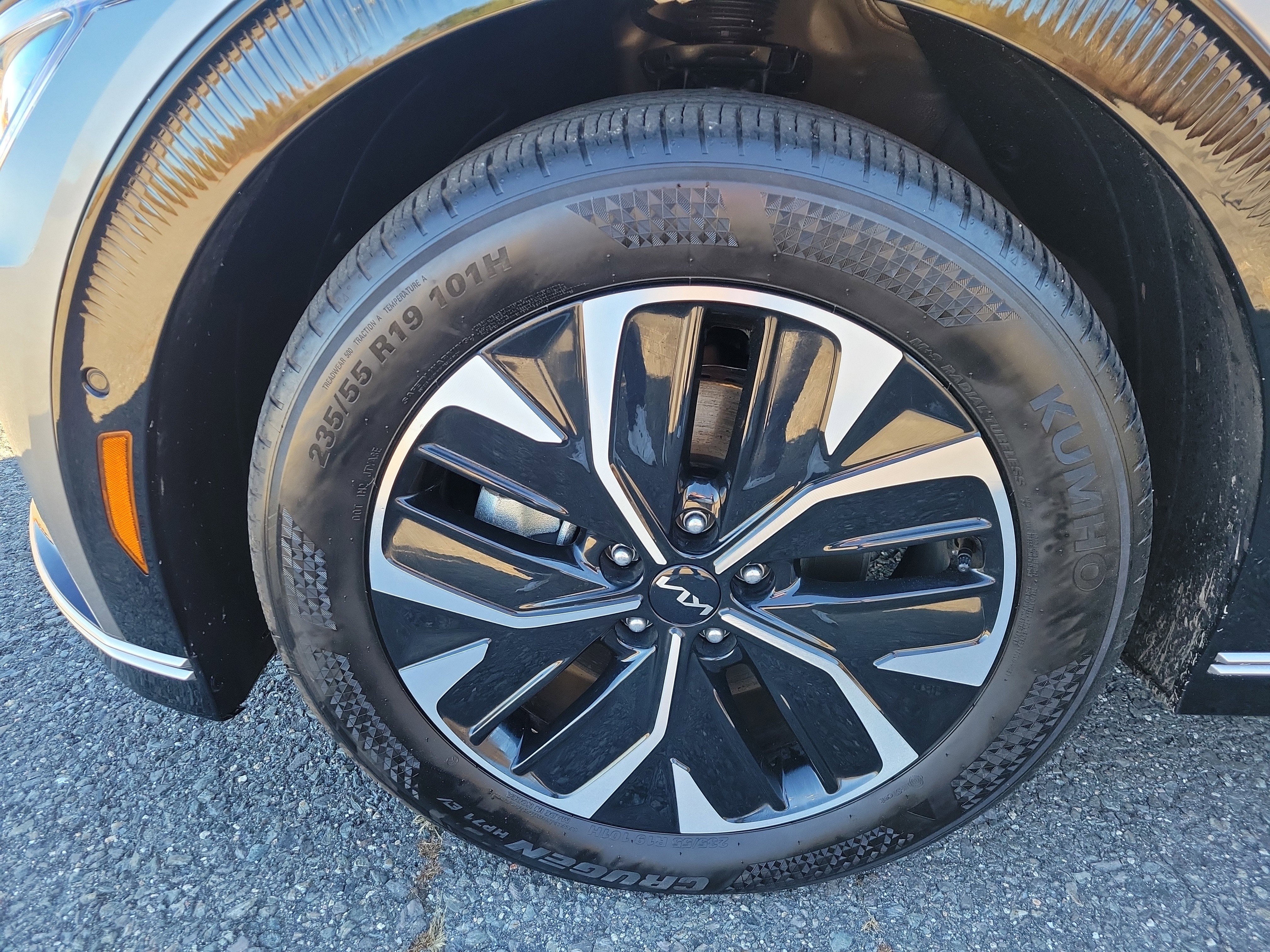 Used 2024 Kia EV6 Wind w/ Wind Technology Package image 12