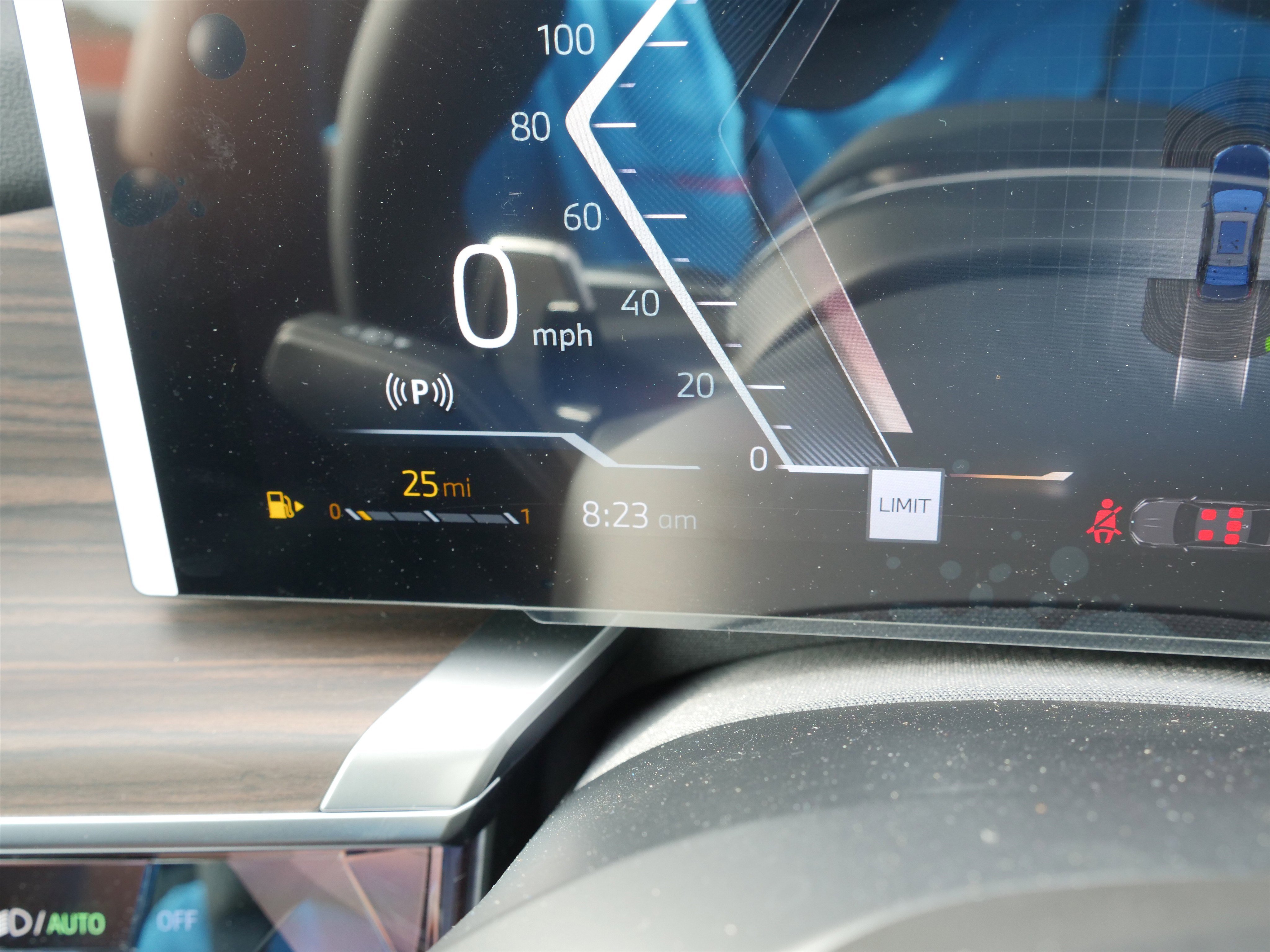 New 2025 BMW 740i w/ Premium Package image 17