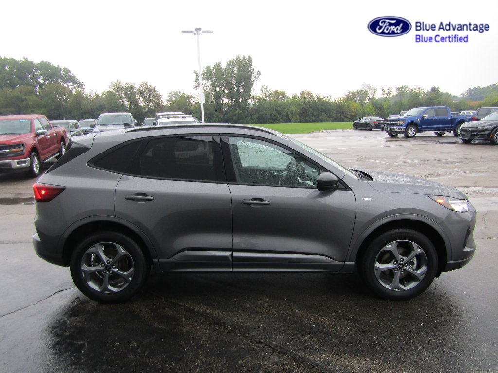 Certified 2024 Ford Escape ST-Line w/ Tech Pack #1 AWD/4WD image 8