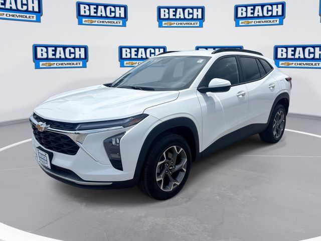 Used 2025 Chevrolet Trax LT w/ LT Convenience Package FWD image 1