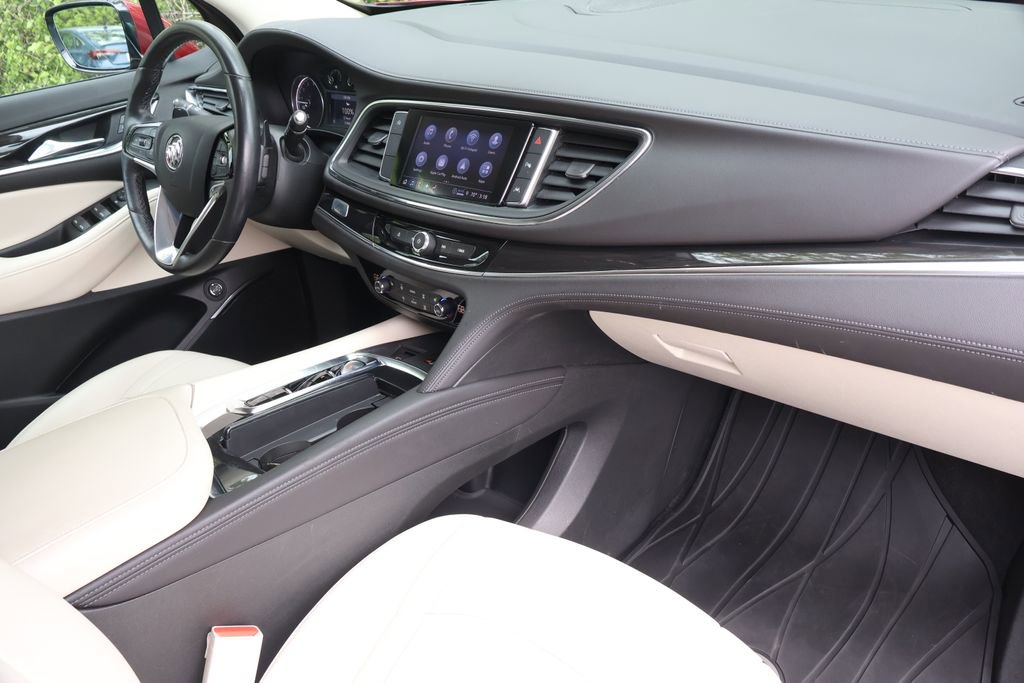 Used 2024 Buick Enclave Essence FWD image 38