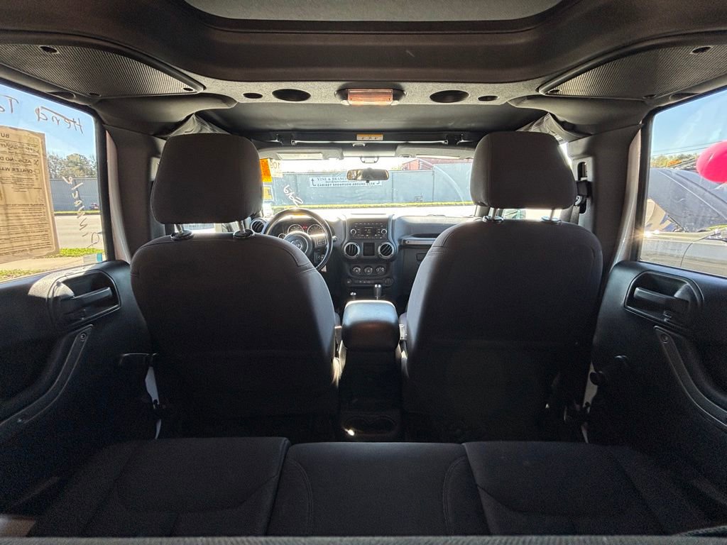 Used 2016 Jeep Wrangler Unlimited Willys image 14
