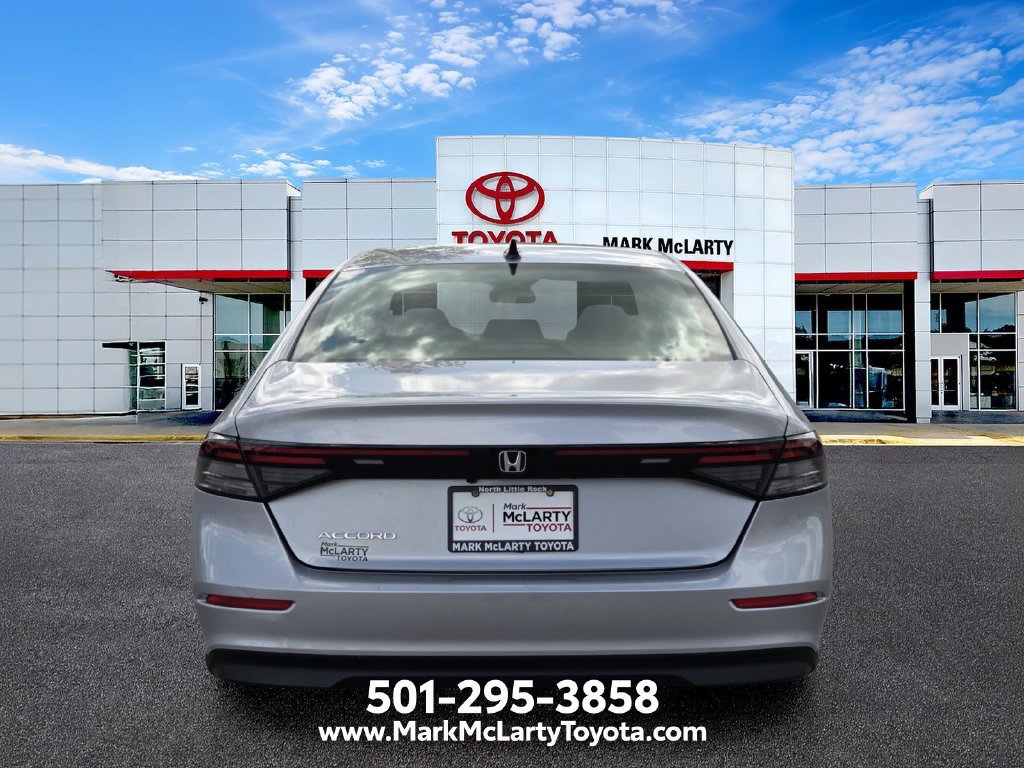Used 2025 Honda Accord SE image 4