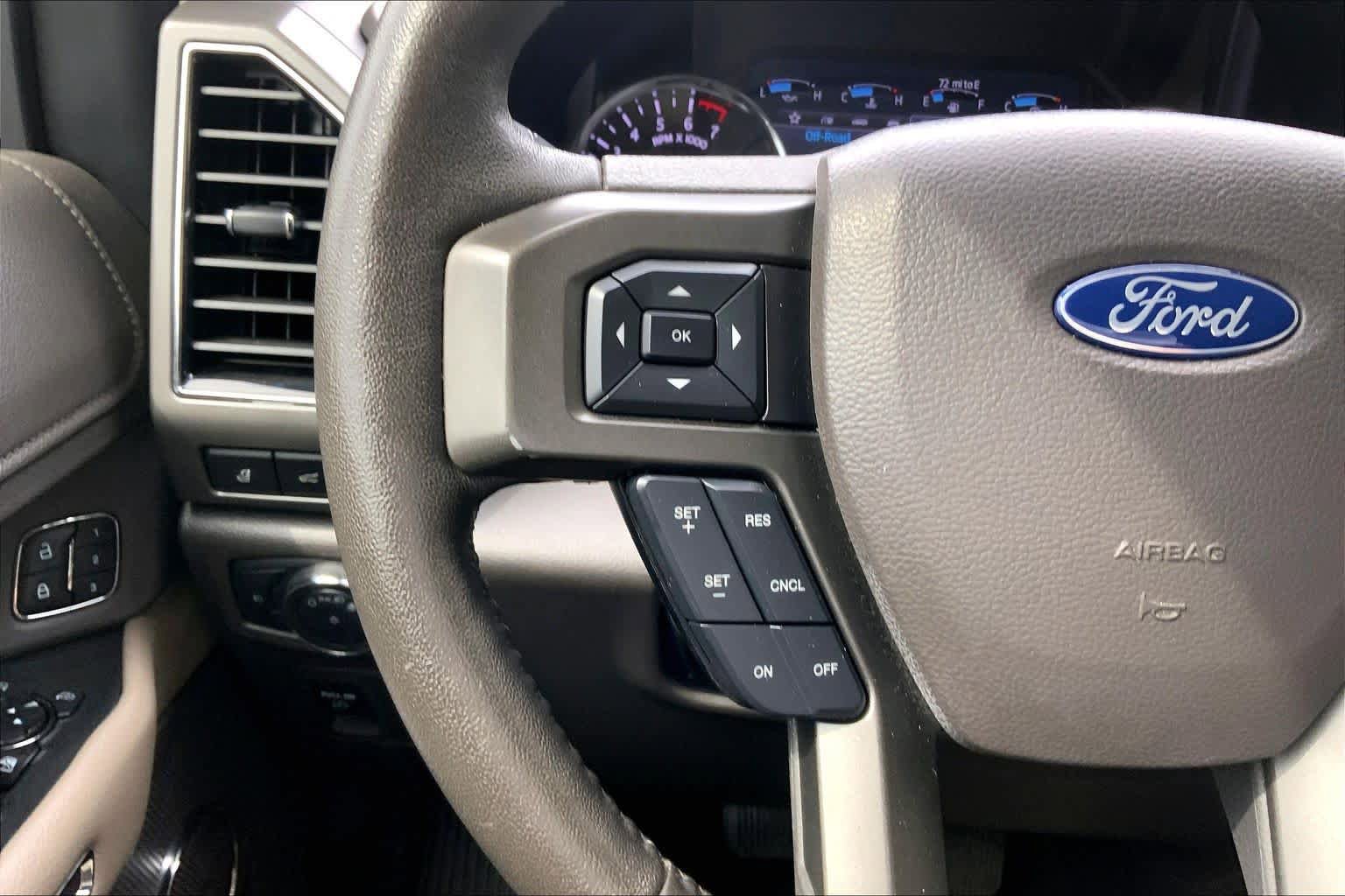 Used 2020 Ford Expedition XLT w/ Equipment Group 202A RWD image 23