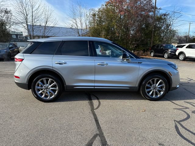 Used 2022 Lincoln Corsair AWD w/ Premium Package image 5