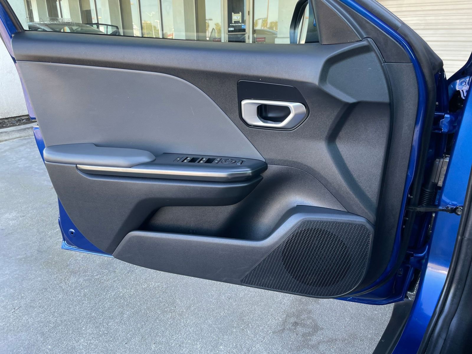 Used 2025 Kia K4 LXS image 18