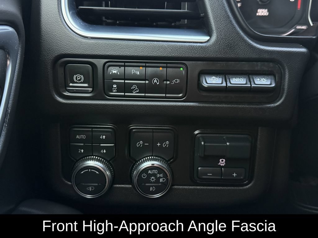 Used 2021 GMC Yukon XL AT4 w/ AT4 Premium Plus Package AWD/4WD image 29