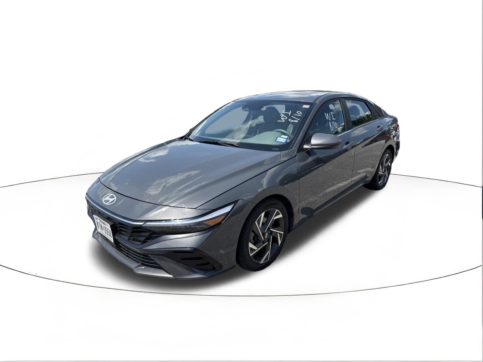 Used 2025 Hyundai Elantra SEL FWD image 4