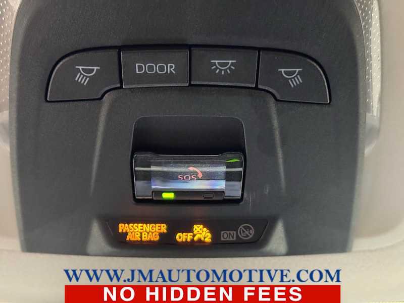 Used 2023 Toyota Corolla LE w/ LE Convenience Package FWD image 35