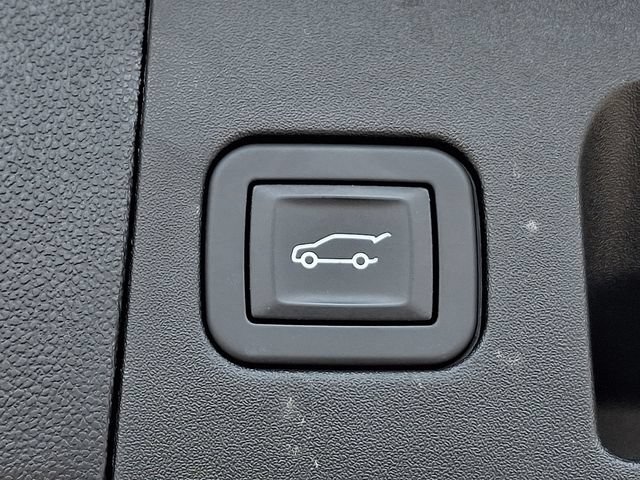 Used 2025 Cadillac XT5 Luxury w/ LPO, Floor Liner Package AWD/4WD image 28