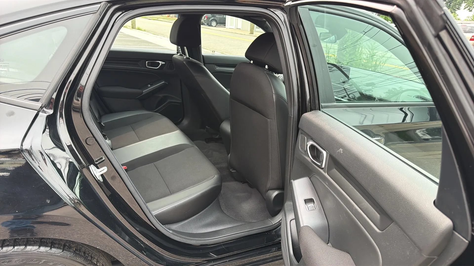 Used 2025 Honda Civic Sport image 26